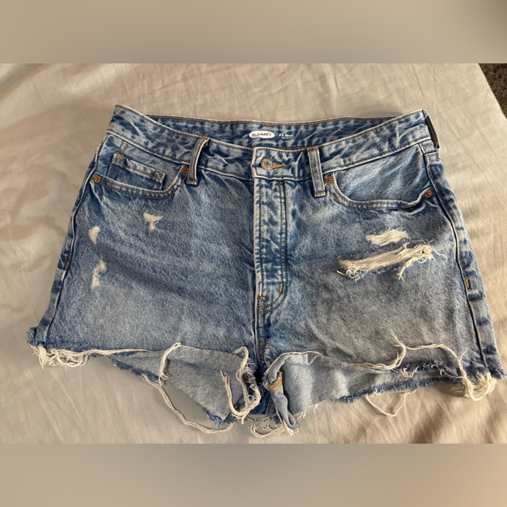 Old Navy OG High Rise Frayed Denim Shorts size 8